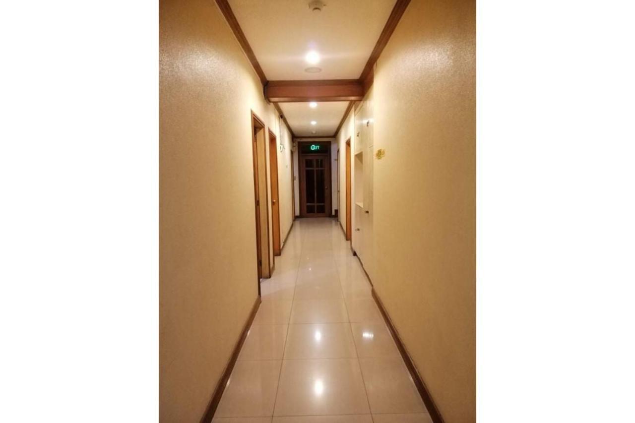 Reddoorz At Casa Marabella Villamonte Bacolod City Exterior foto