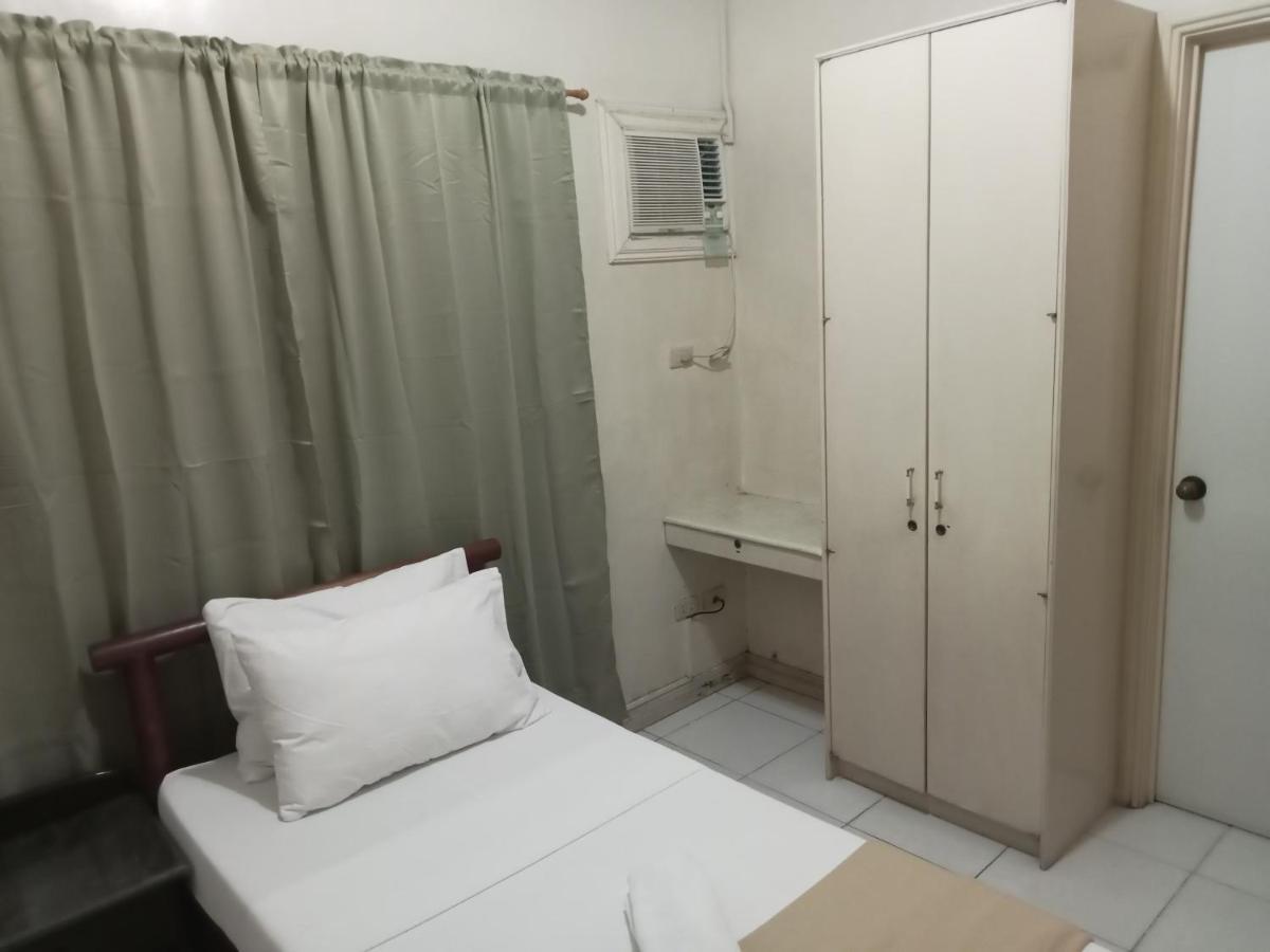 Reddoorz At Casa Marabella Villamonte Bacolod City Exterior foto